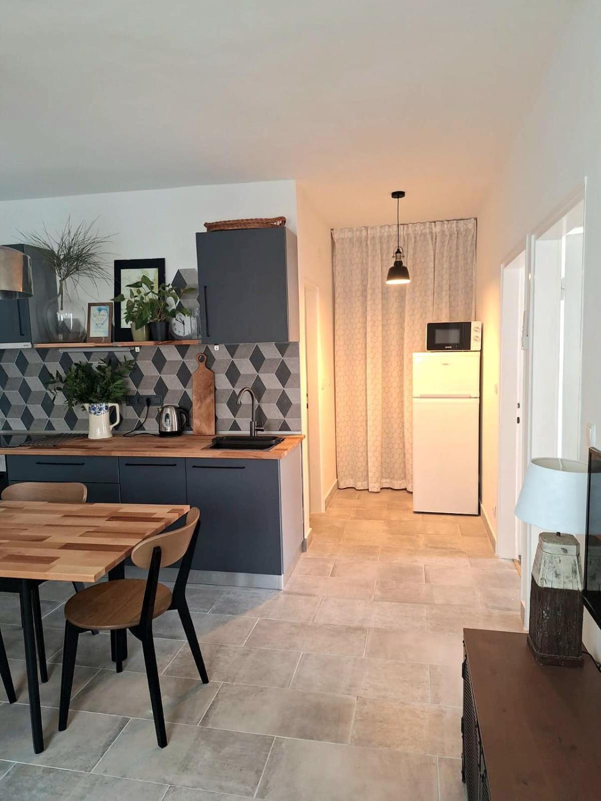 Apartman Matusan Palit55 拉布 外观 照片